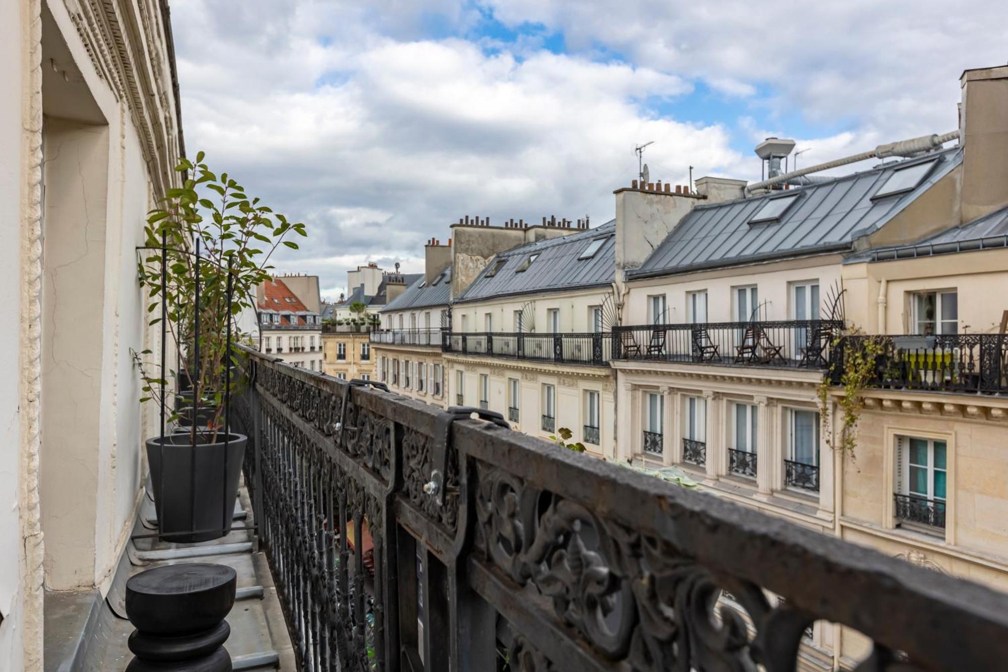 Le Madame By Sweett Hotel Париж Екстериор снимка