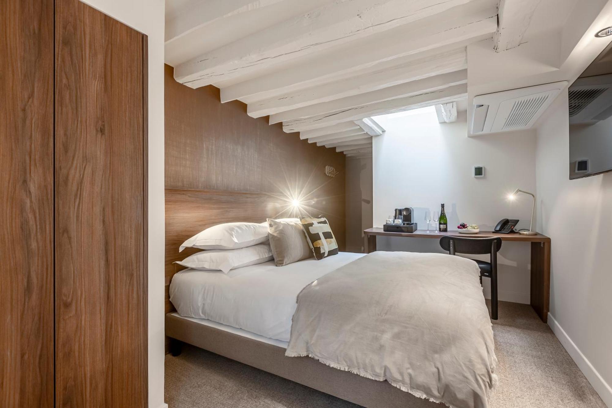 Le Madame By Sweett Hotel Париж Стая снимка