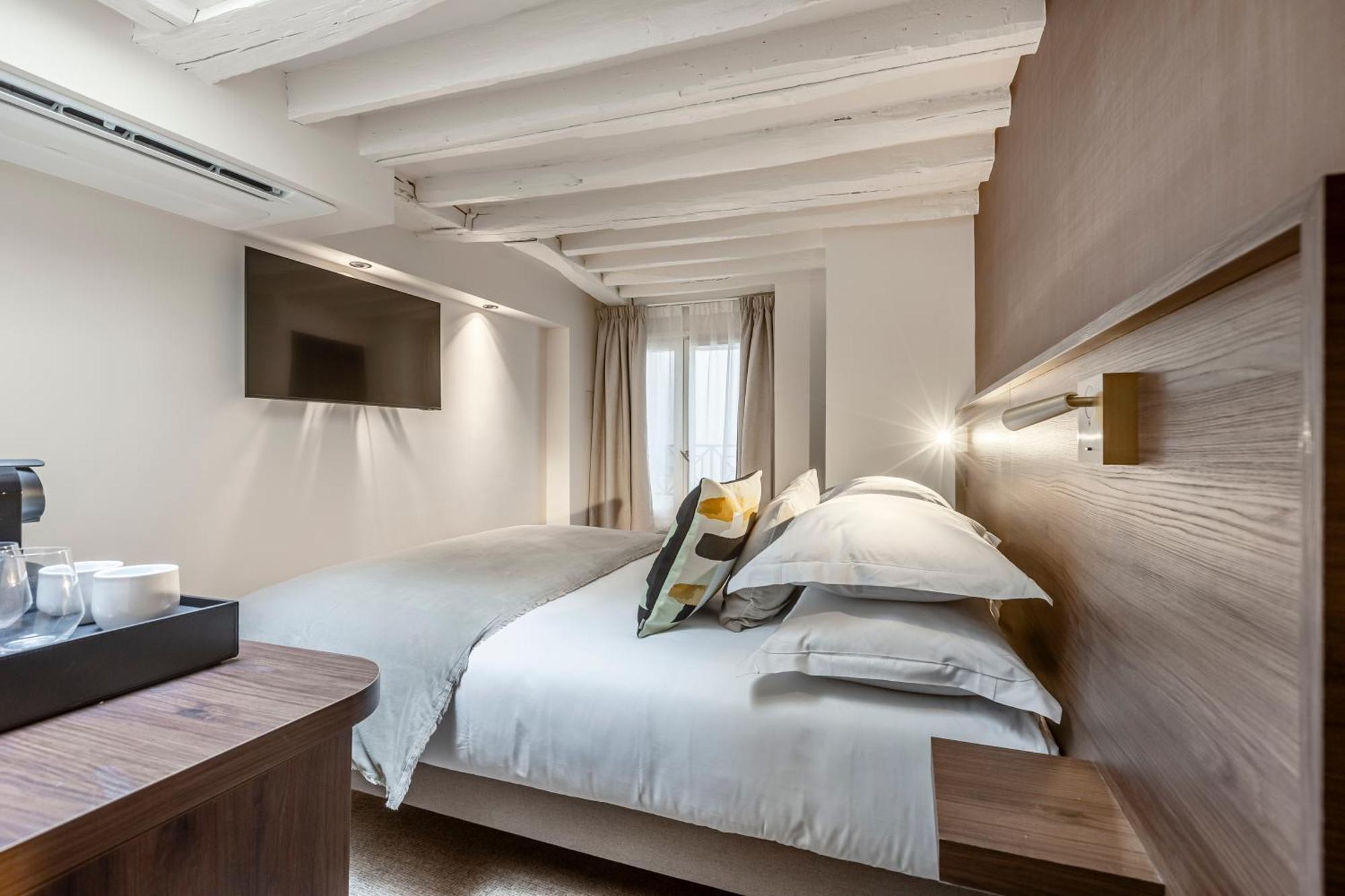 Le Madame By Sweett Hotel Париж Стая снимка