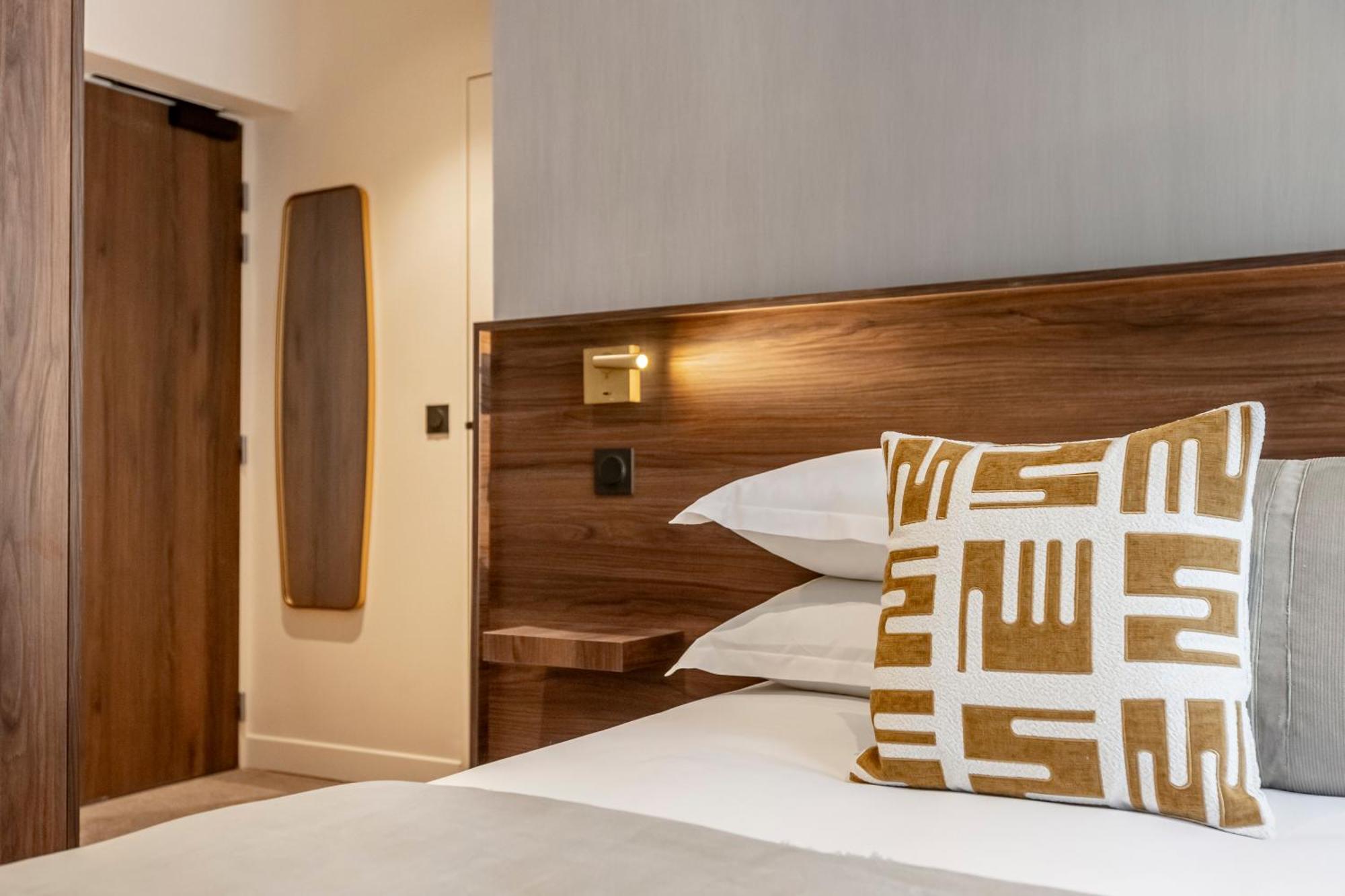 Le Madame By Sweett Hotel Париж Стая снимка