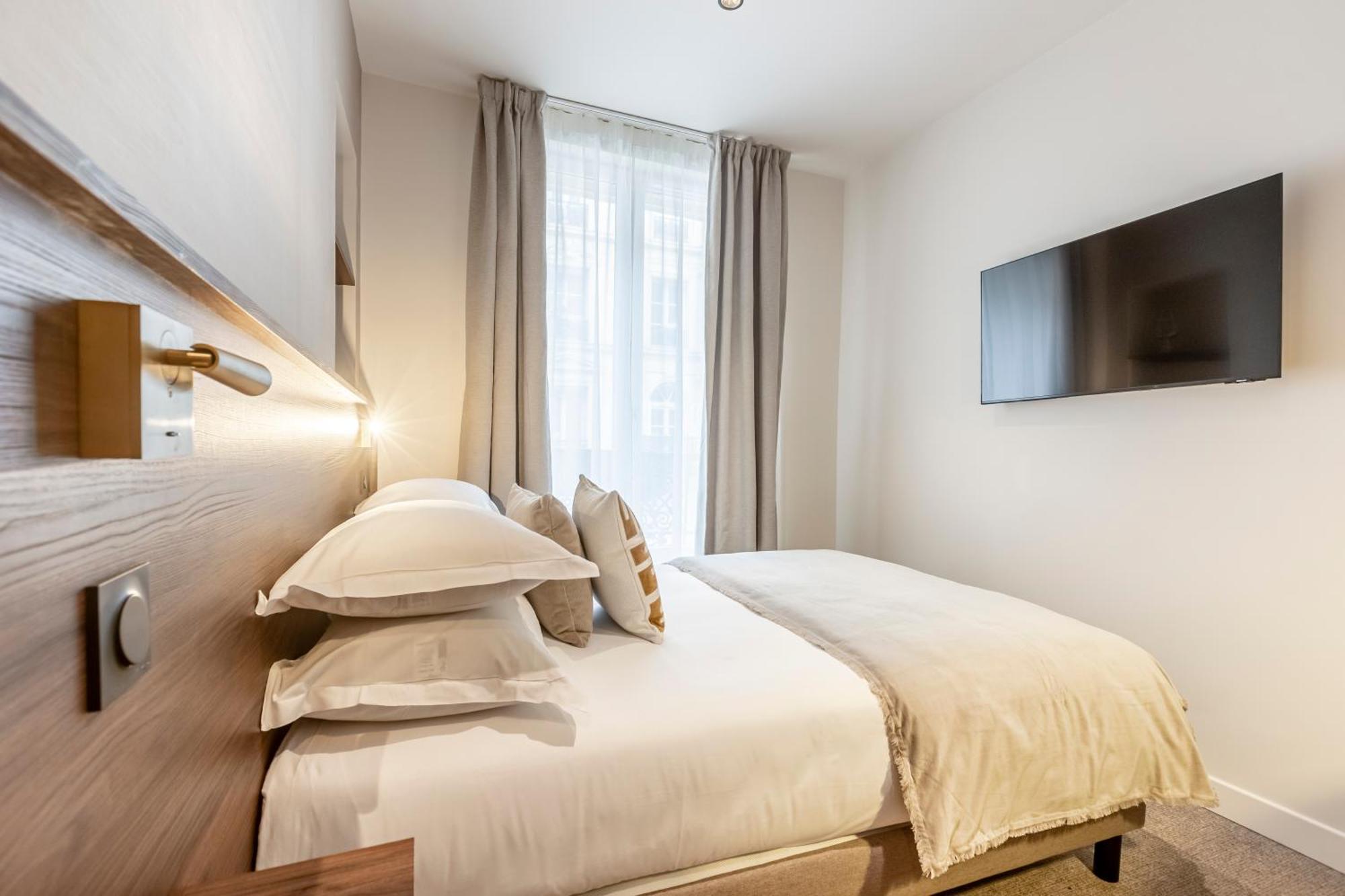 Le Madame By Sweett Hotel Париж Стая снимка