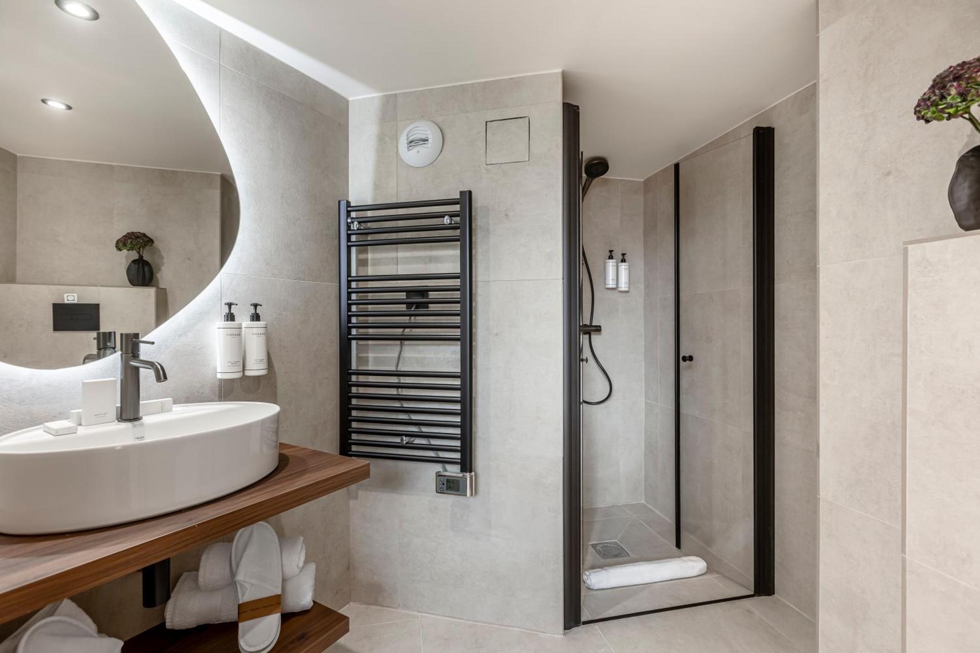 Le Madame By Sweett Hotel Париж Екстериор снимка